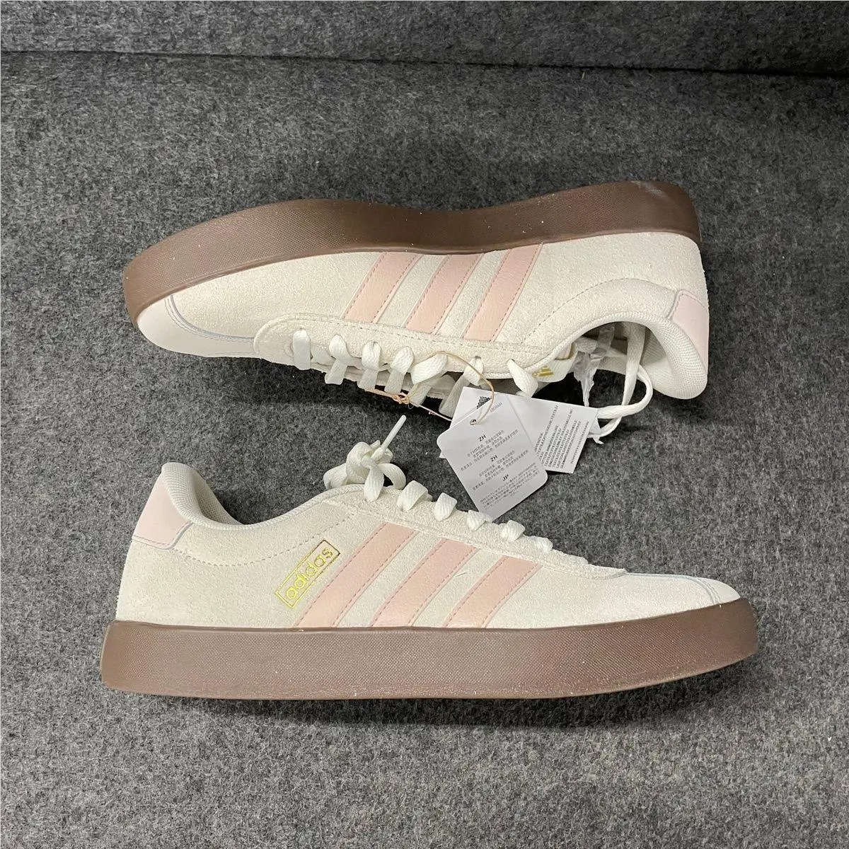 Adidas shoes - vs-168113 - vs-168113 - Ivory (UPC: 197621184438) 1