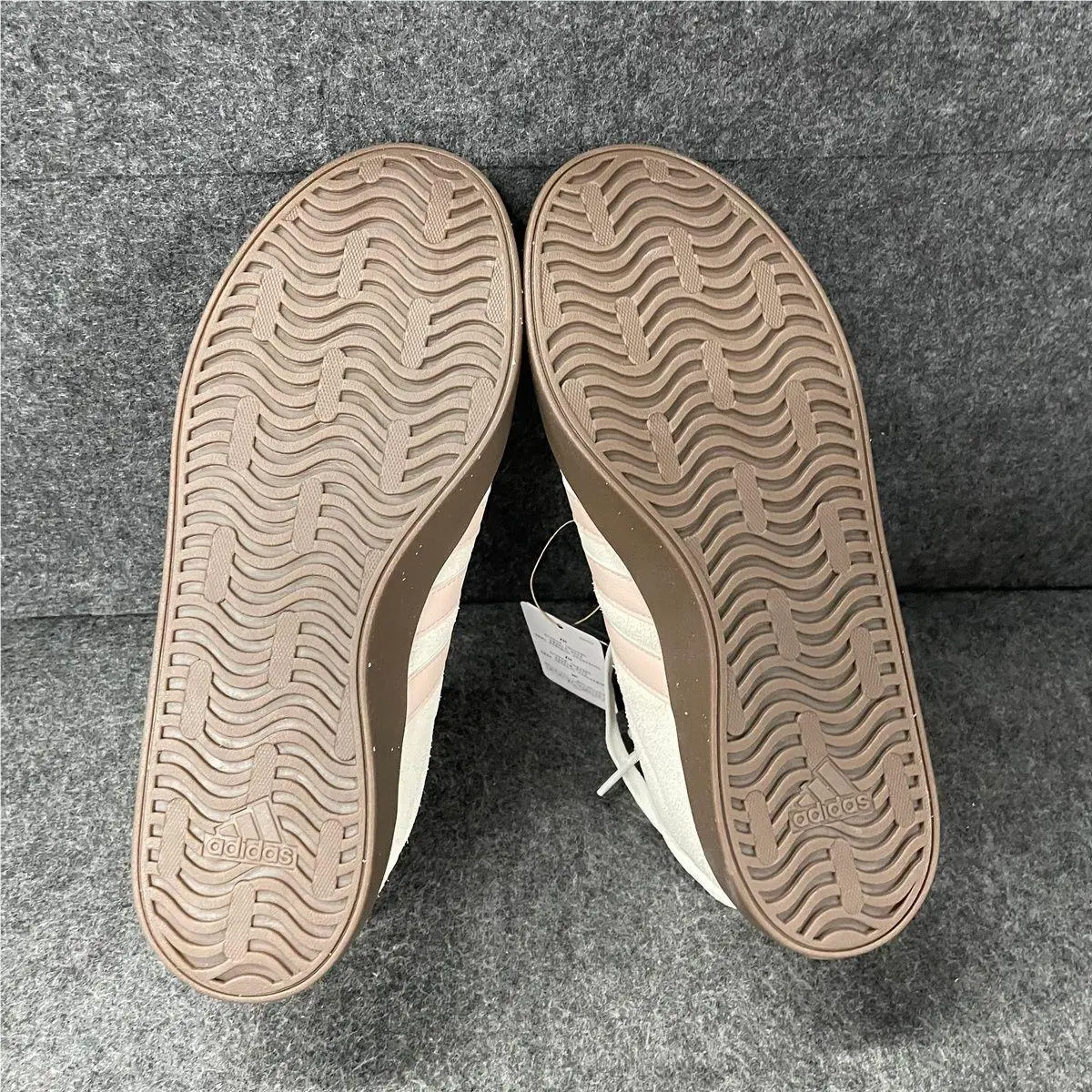 Adidas shoes - vs-168113 - vs-168113 - Ivory (UPC: 197621184438) 4