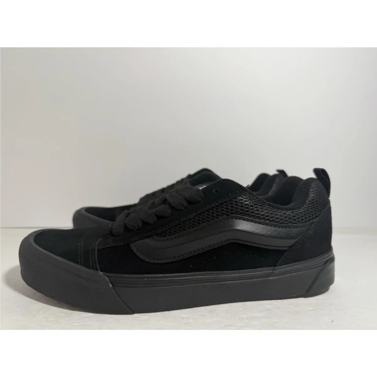Vans shoes - VANS Knu-Skool - VN0009QCBKA - Black 0