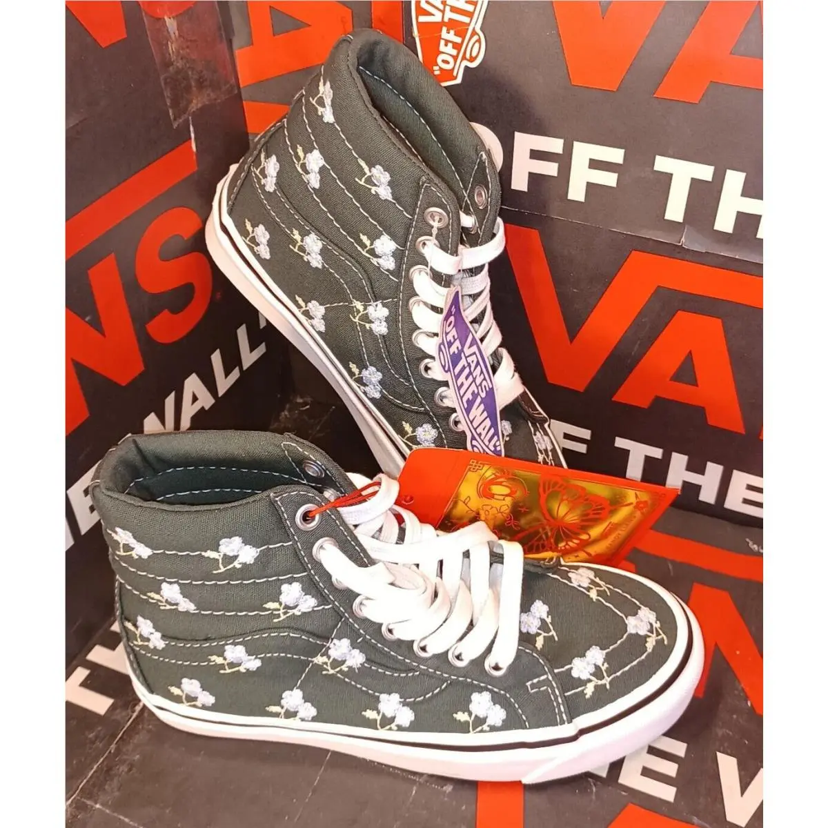 Sk8-Hi 38 DX Spongebob Sandy Liang Men`s 4/Women`s 5.5 VN0A5KRIYRN by Vans