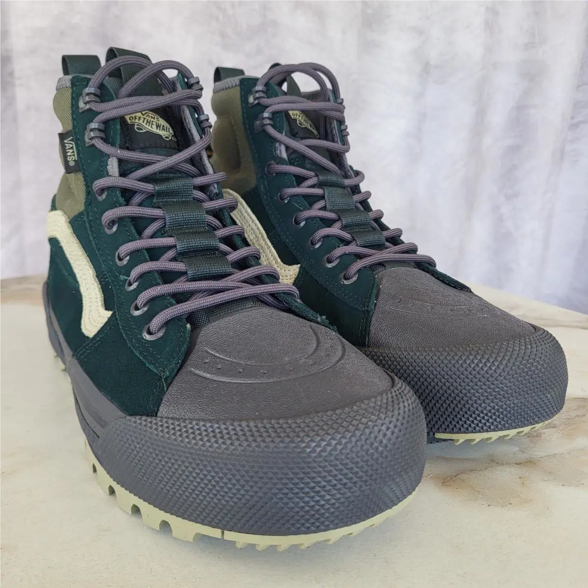 Vans shoes - VANS Sk8-Hi Mte - Mte - Green 1
