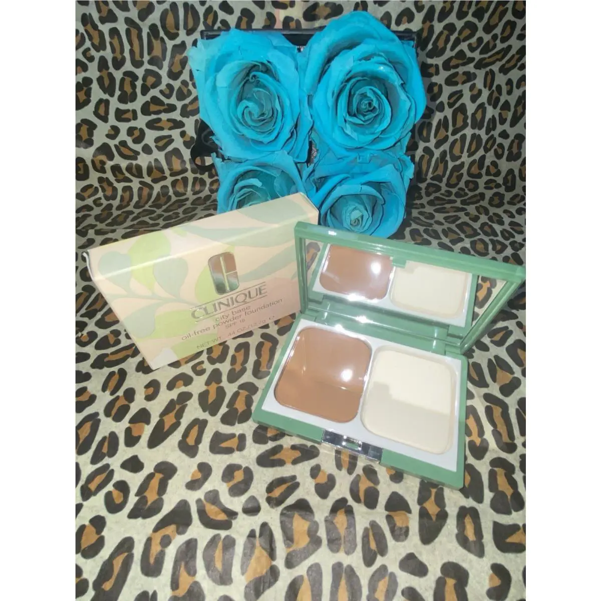 Clinique City Base Foundation 12 Cocoa Cream