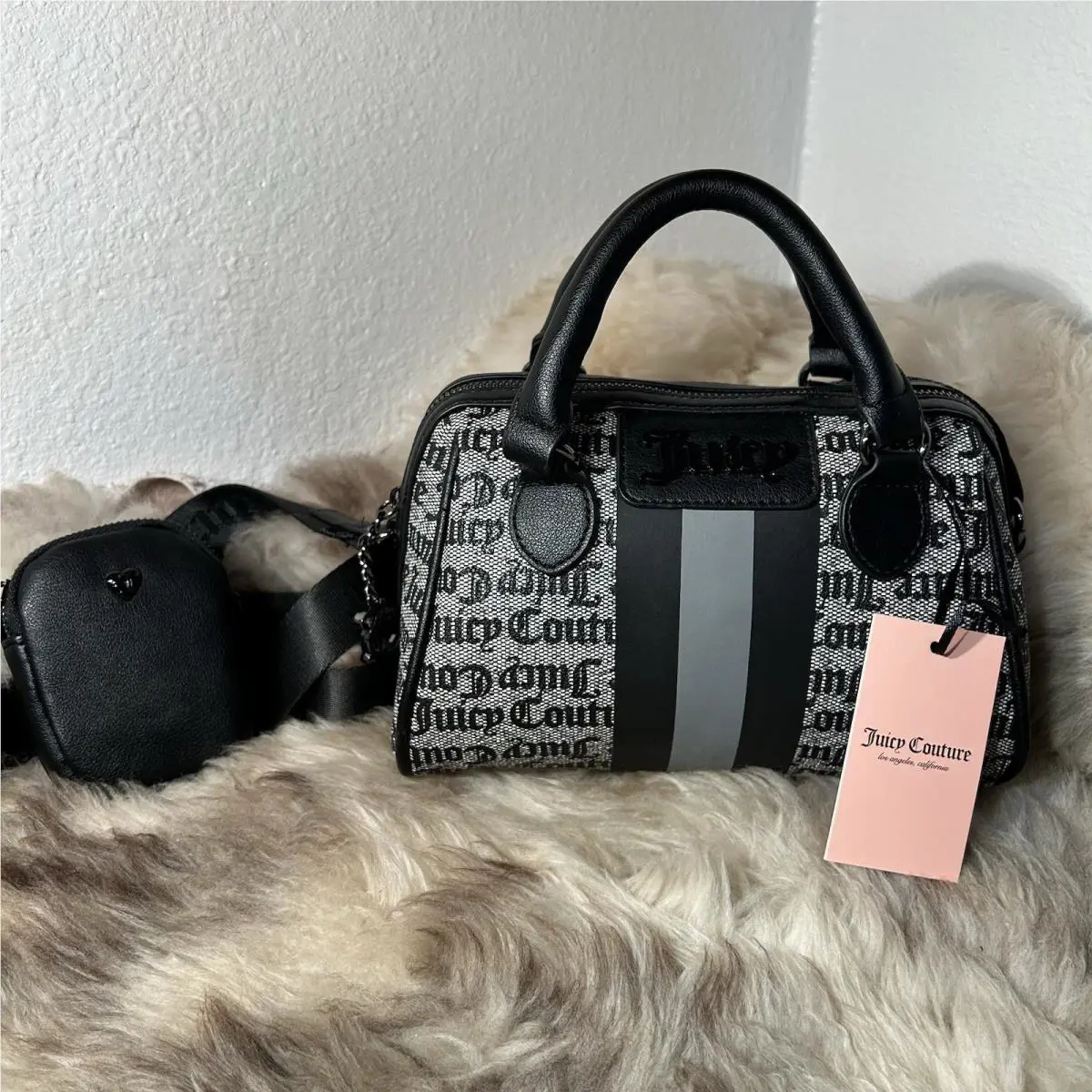 Juicy Couture State Of My Heart Satchel / Crossbody - Black Beige