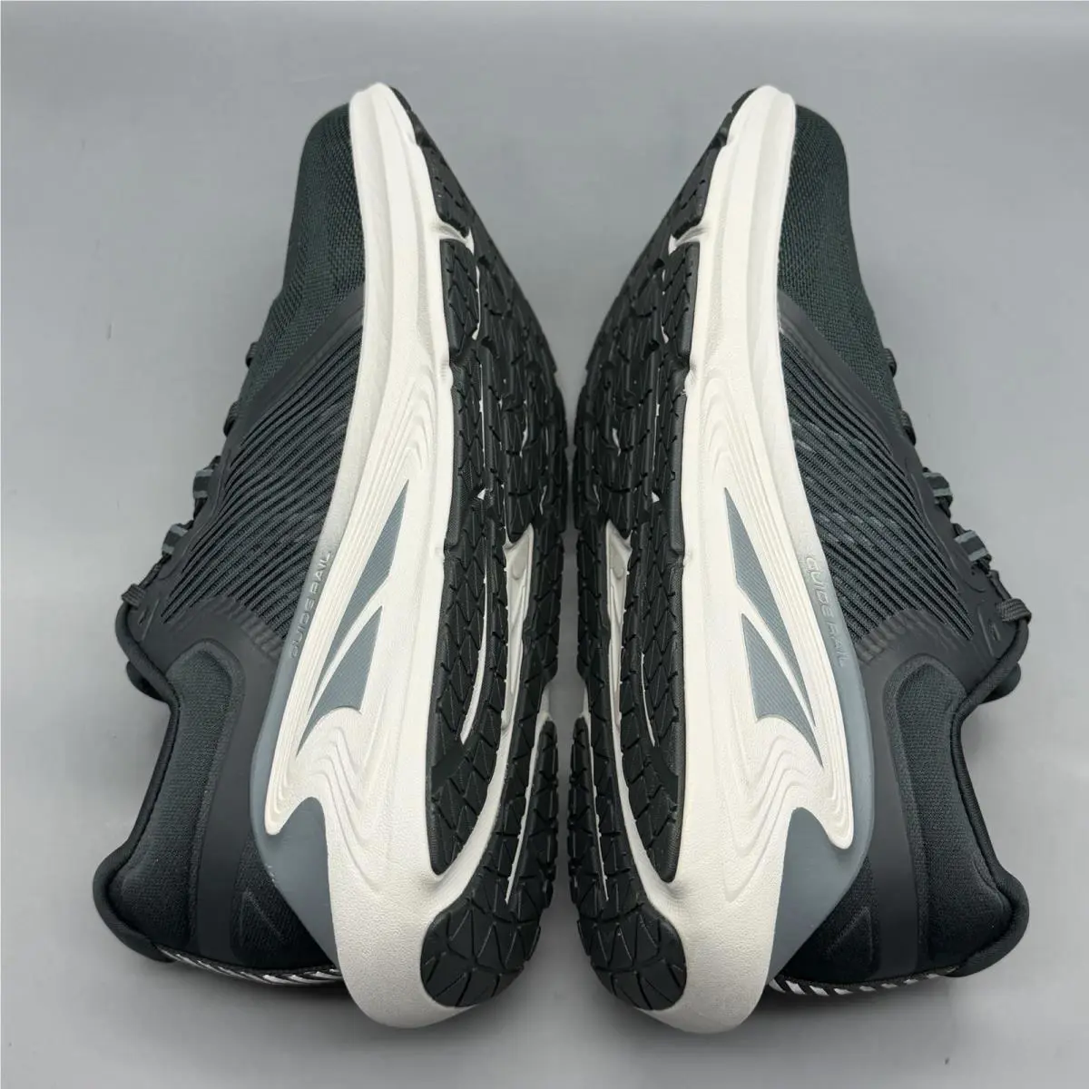 Altra shoes - Altra Paradigm 8 - Paradigm - AL0A82CG000 - Black (UPC: 0196573085886) 3