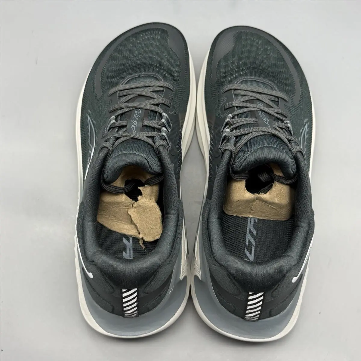 Altra shoes - Altra Paradigm 8 - Paradigm - AL0A82CG000 - Black (UPC: 0196573085886) 5