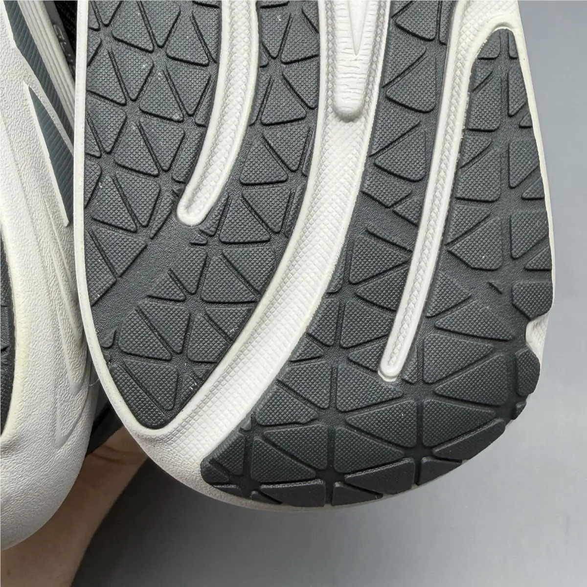 Altra shoes - Altra Paradigm 8 - Paradigm - AL0A82CG000 - Black (UPC: 0196573085886) 10