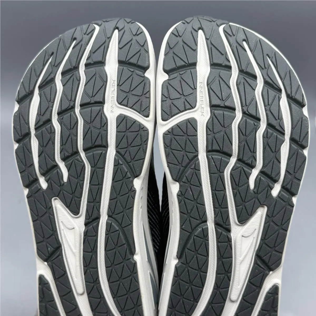 Altra shoes - Altra Paradigm 8 - Paradigm - AL0A82CG000 - Black (UPC: 0196573085886) 7