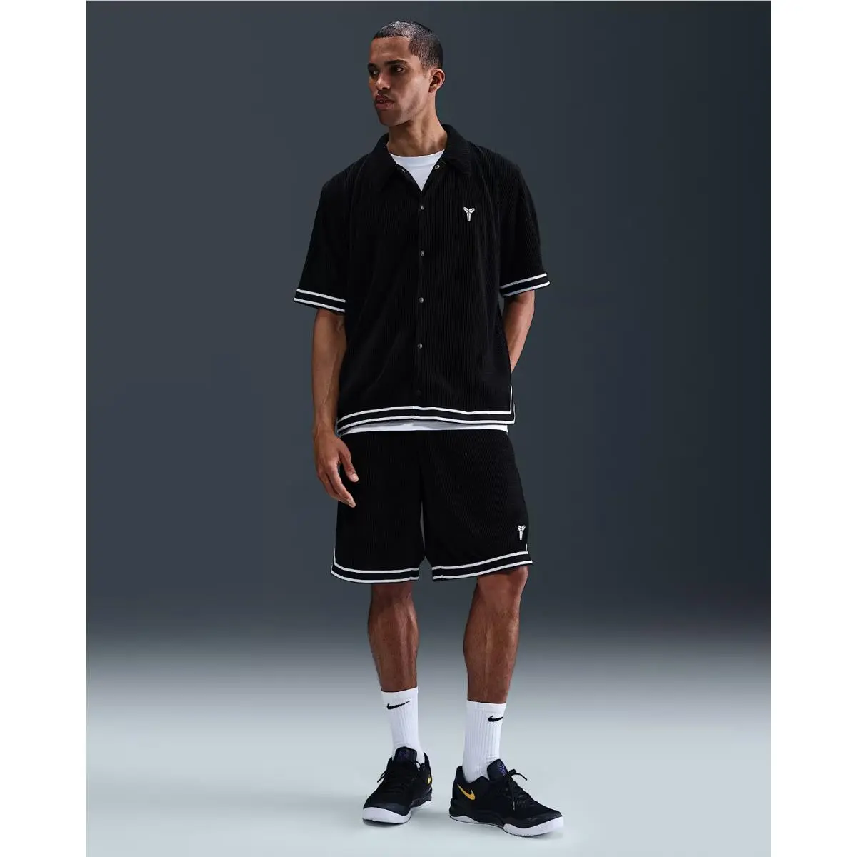 Nike x Kobe Size 2XL Pleated Short Sleeve Basketball Top White/black IB0020 100