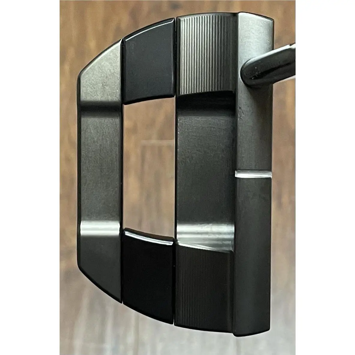 Scotty Cameron  - Studio Style Fastback - 2025 - SCS - Xtreme Dark Finish - DLC - Black, Lie Angle: Black 4