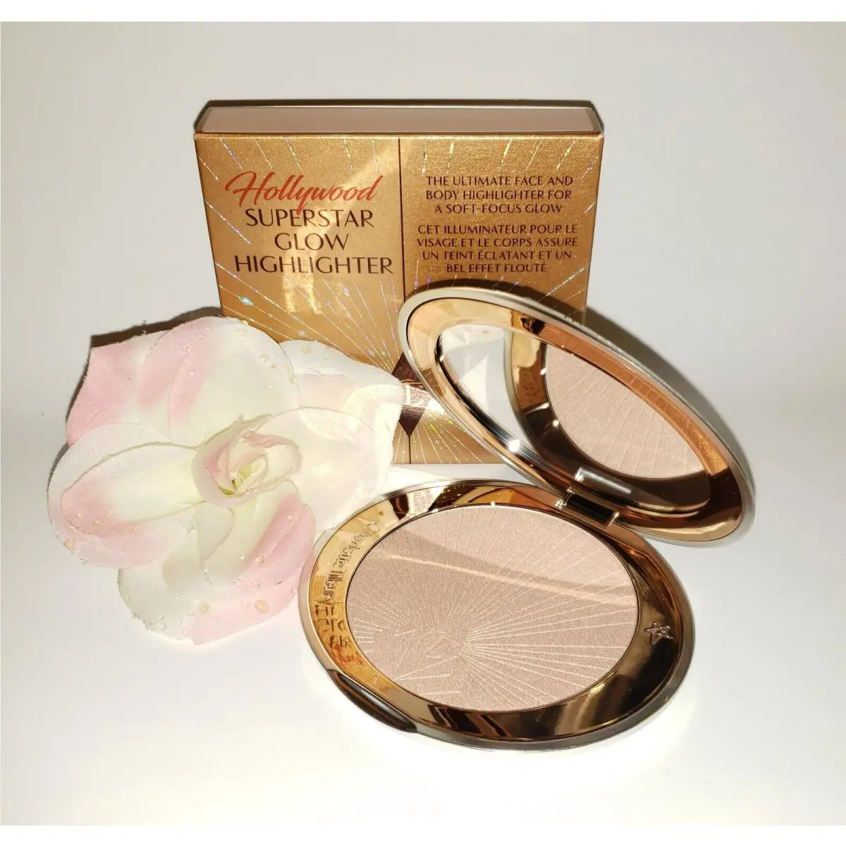 Charlotte Tilbury Hollywood Superstar Glow Highlighter For Face and Body 0.4oz