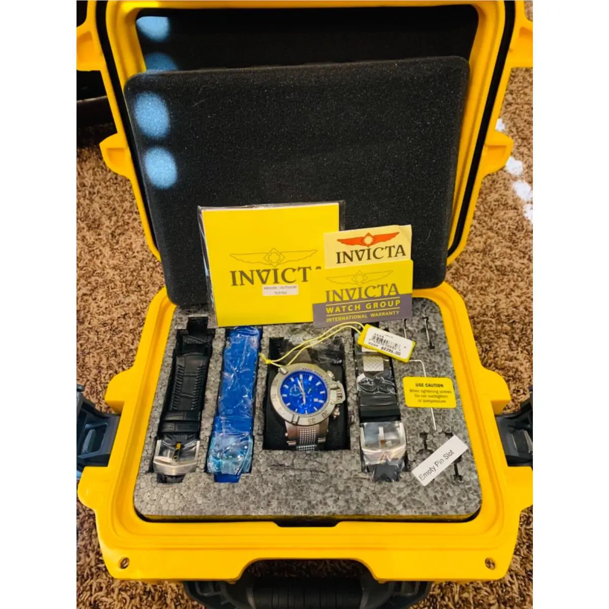 Invicta Subaqua Chrono with Stainless Steel 6684 and 3 Other Bands/ Dive Case