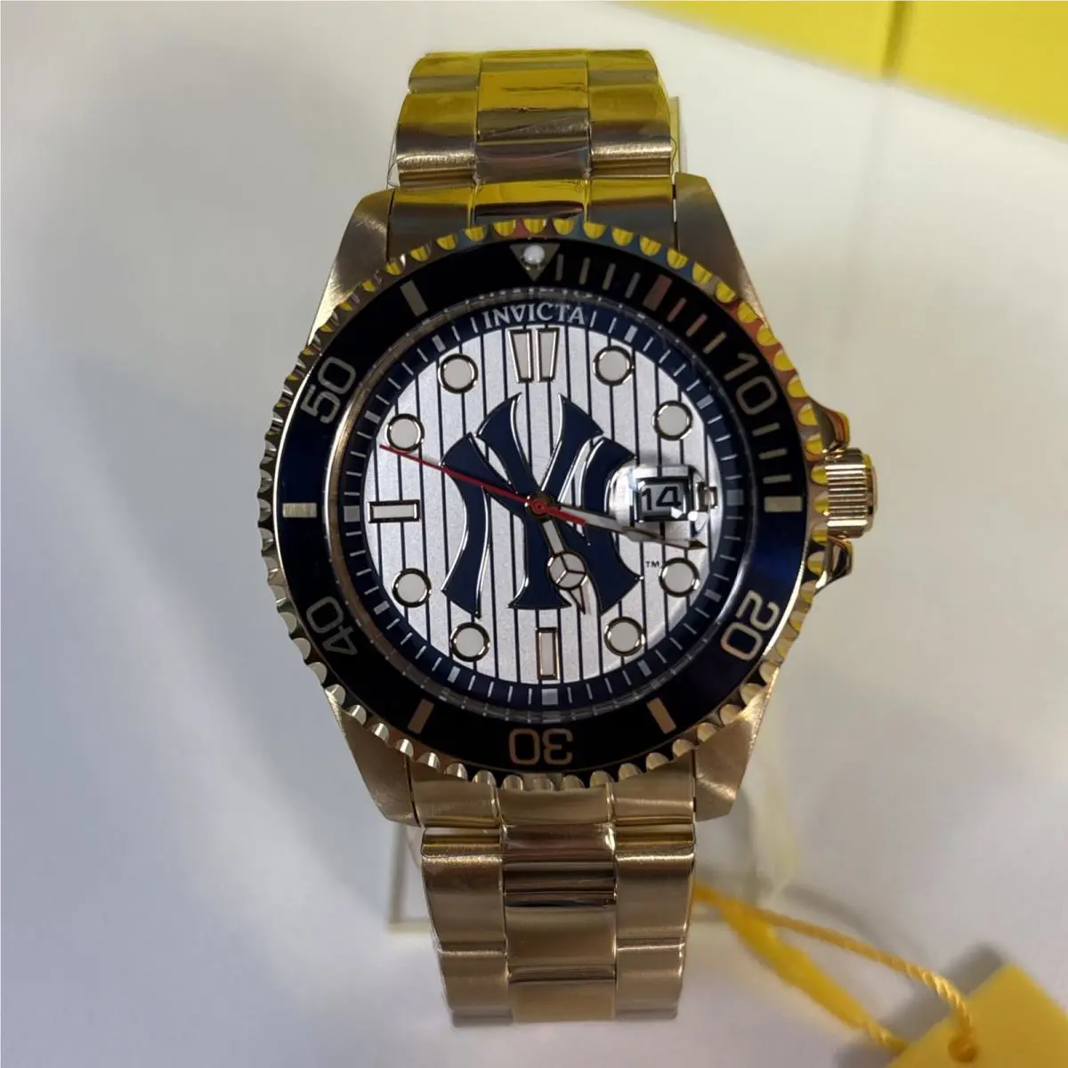 Invicta X Mlb York Yankees Mens Pro Diver Watch 43mm Gold 49858 Gift Box