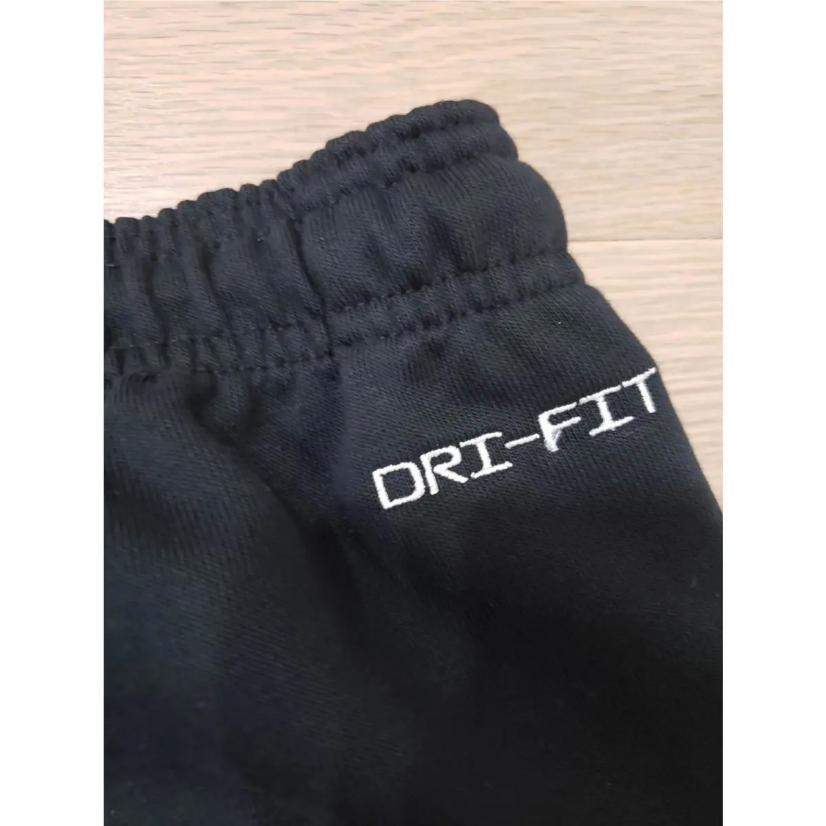 Nike clothing - FN2696010 - FN2696010 - Black (UPC: 196975390632) 4