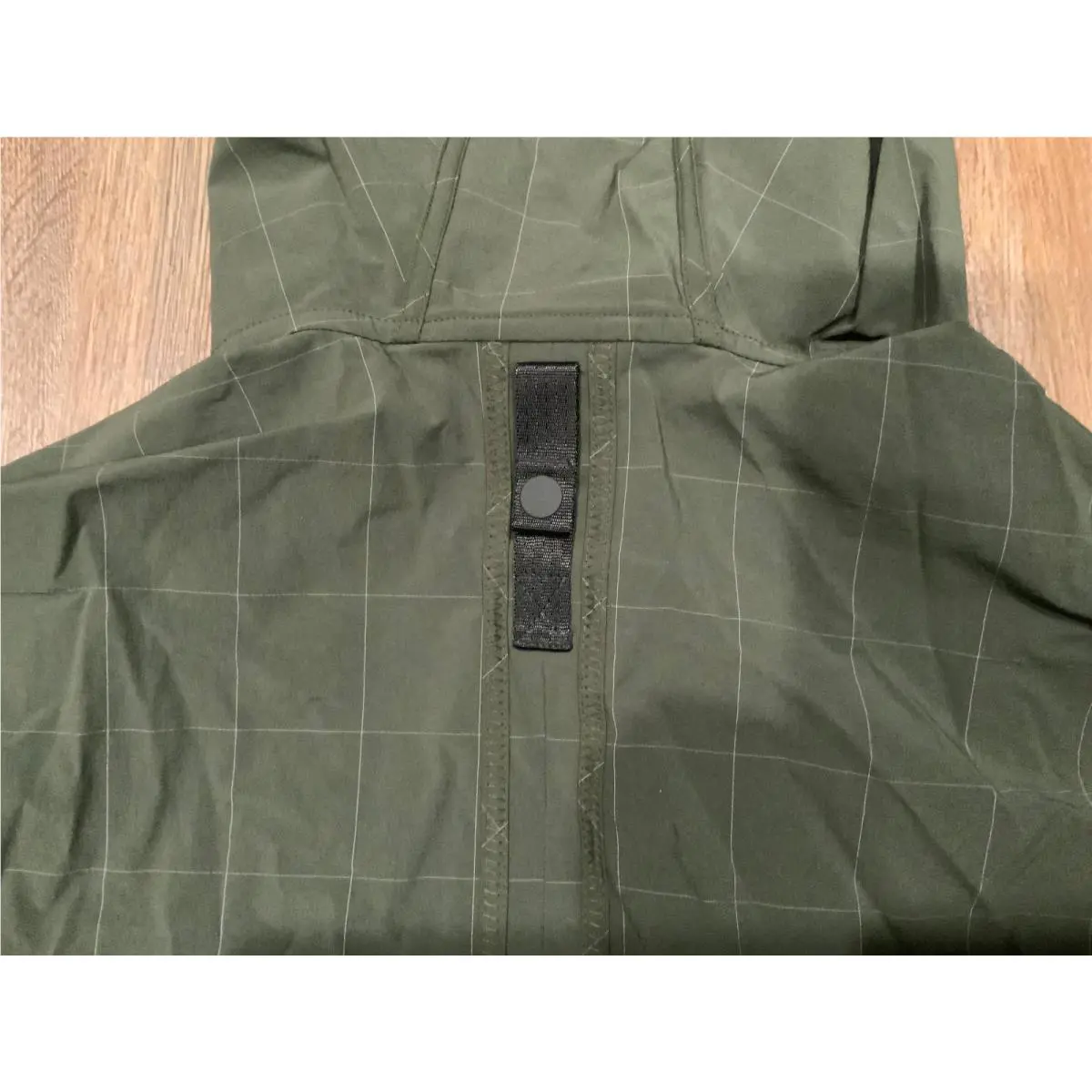 Nike clothing - NSW Tech - NSW Tech - Green (UPC: 0193146270540) 10