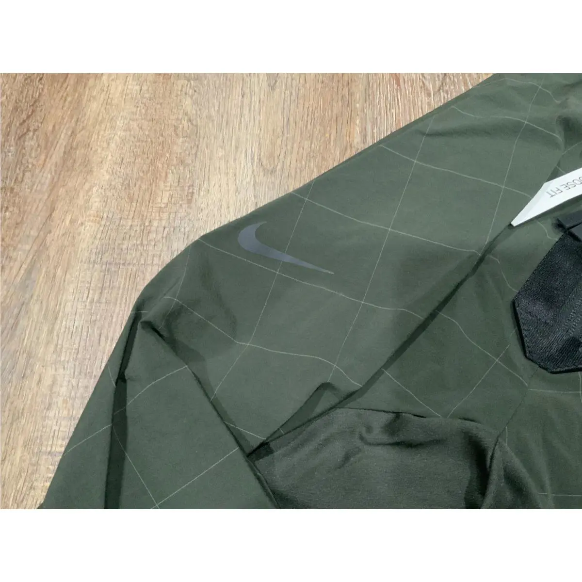 Nike clothing - NSW Tech - NSW Tech - Green (UPC: 0193146270540) 1