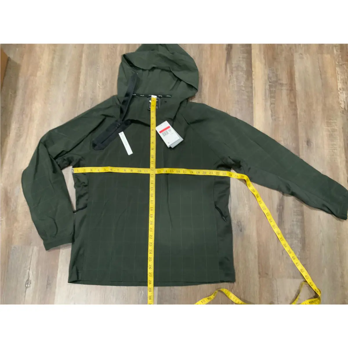 Nike clothing - NSW Tech - NSW Tech - Green (UPC: 0193146270540) 3