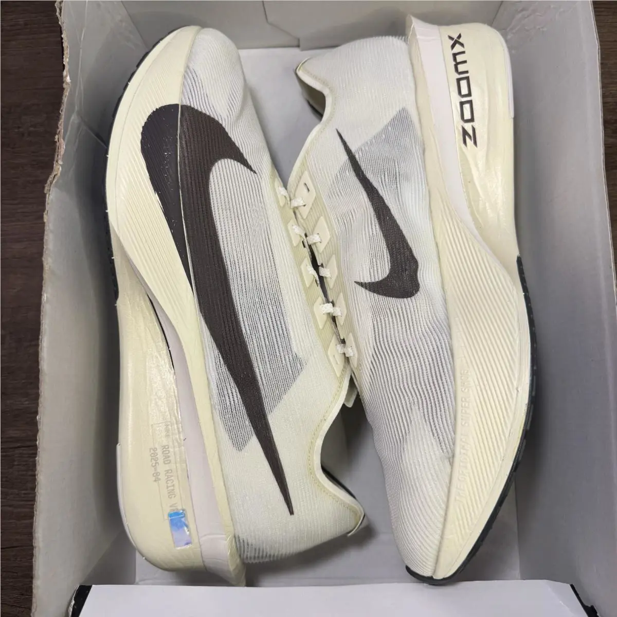 Nike shoes - Nike ZoomX VaporFly Next% 4 - HV6107-100 - Ivory 1