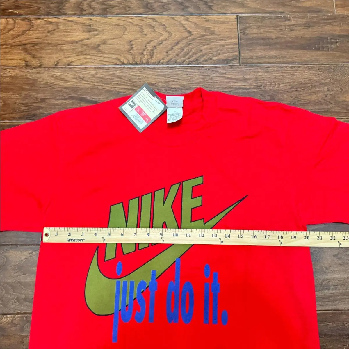 Nike clothing - Red 2