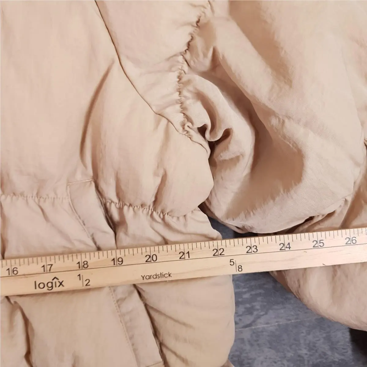 Nike clothing - Jordan Puffer Jacket - Puffer Jacket - FB5149-277 - Beige 3
