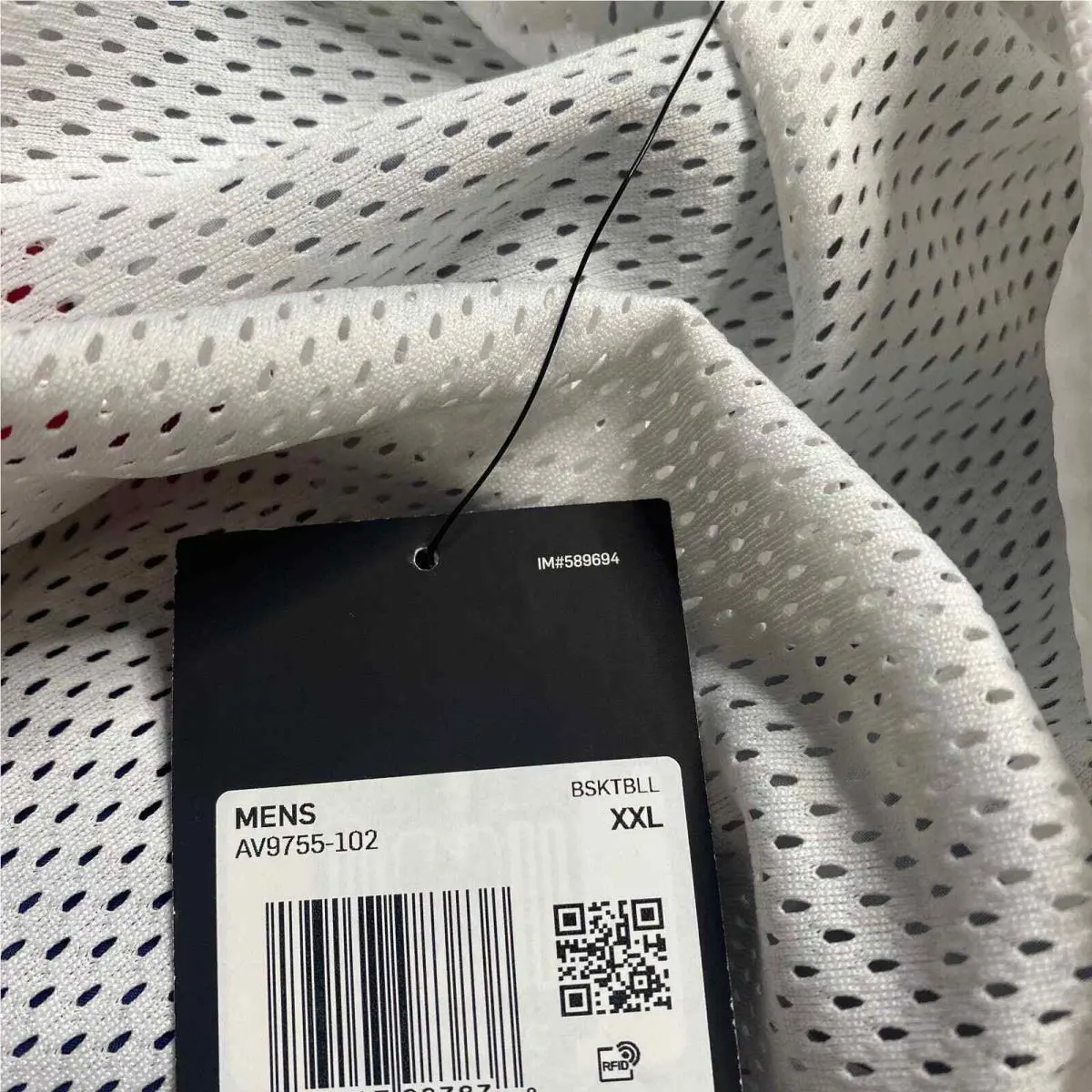 Nike clothing - AV9755-102 - AV9755-102 - White 5