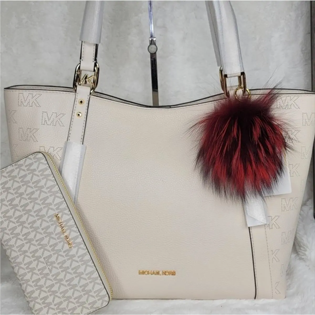 Michael Kors 3 Set Matching Shoulder Bag Tote Handbag Wallet Charm Pom