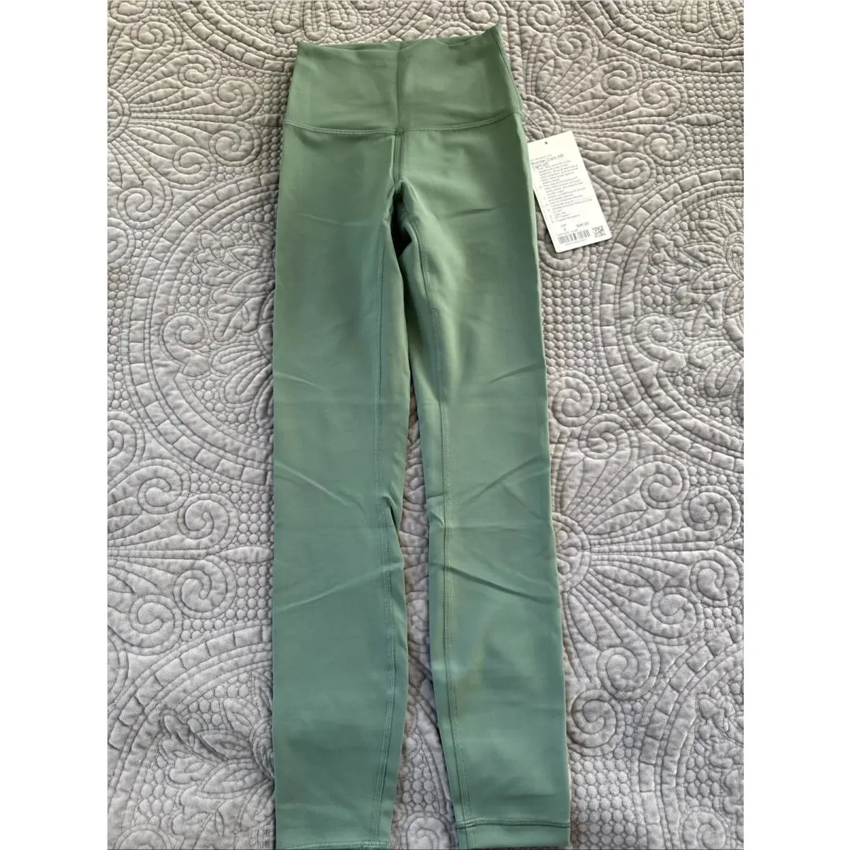 Lululemon clothing - Green 2