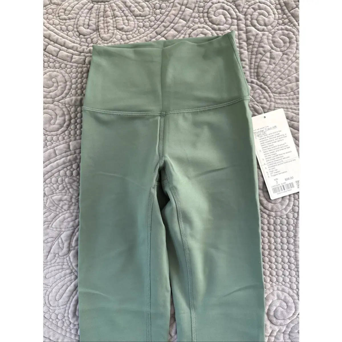 Lululemon clothing - Green 3