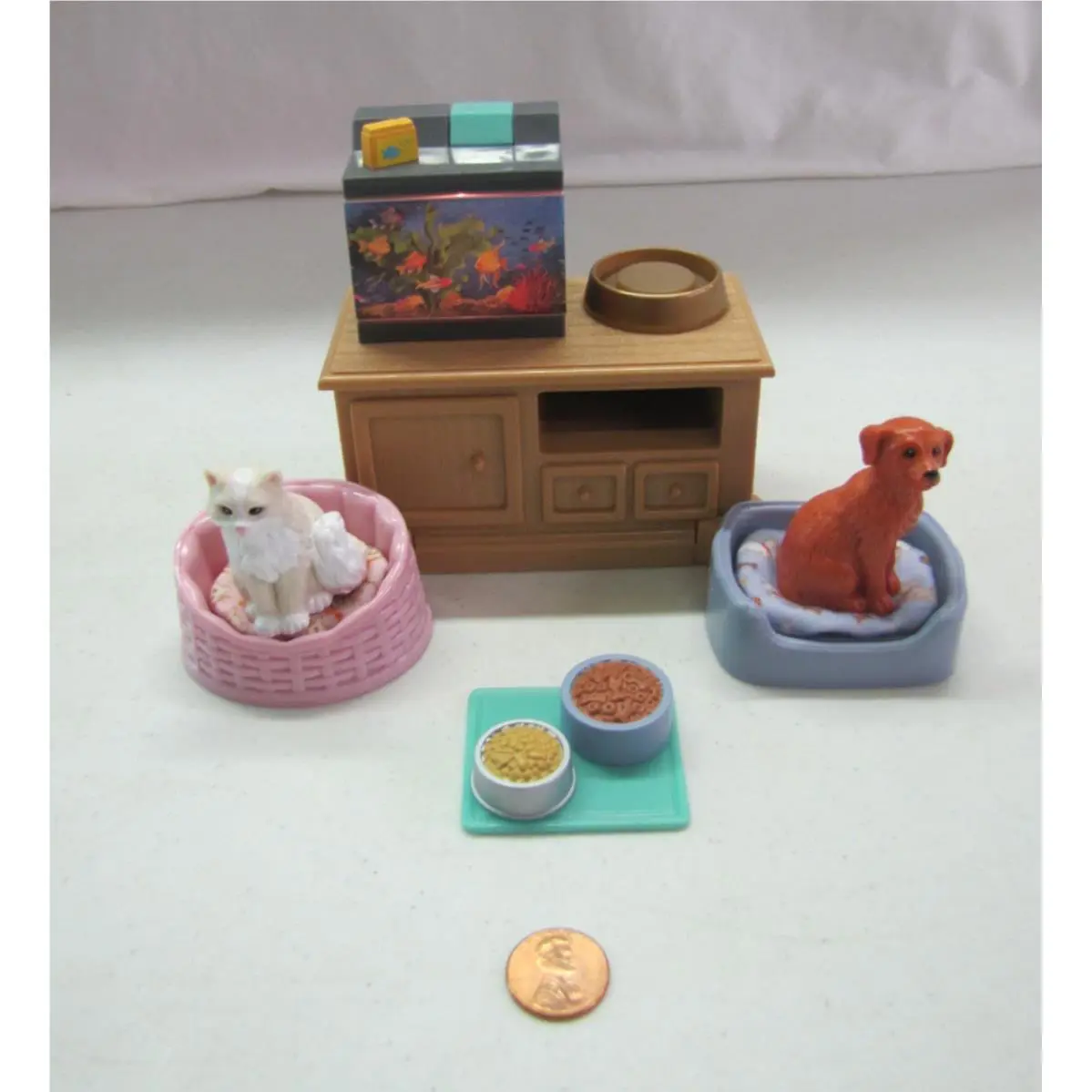 Fisher Price Loving Family Dollhouse Pet Center Sounds Lights W/ Aquarium