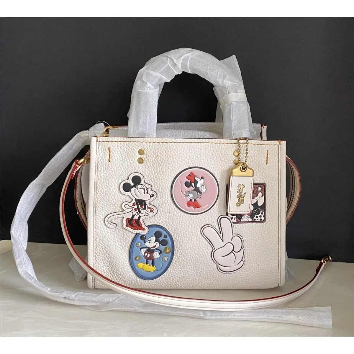 Lim Edition Coach X Disney Chalk Minnie Mouse Patches Rogue 25 69182