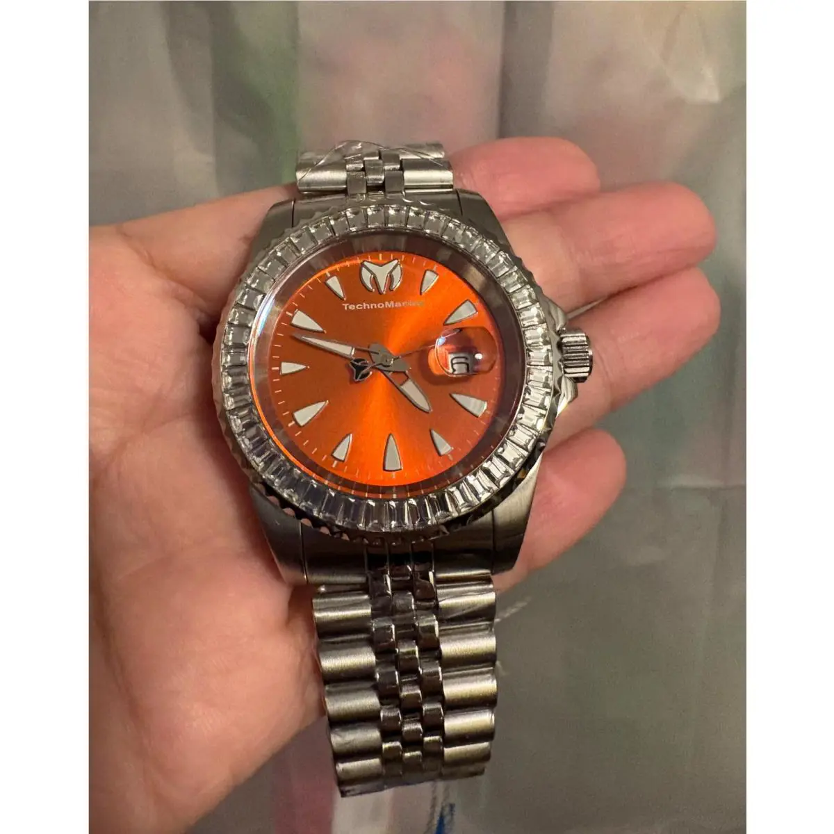 Technomarine Men`s Sea Manta 42mm Swiss Silver Tone Watch TM-222058