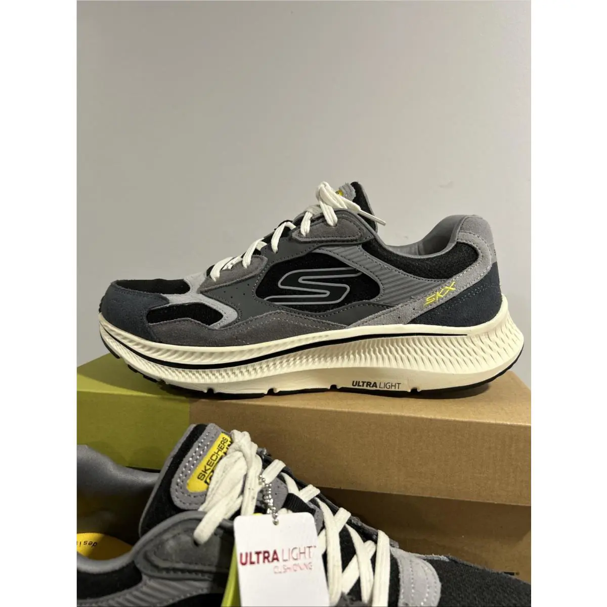 Skechers shoes - Skechers Go Run Consistent 2.0 Retro Runner V1 - 220872/CCBK - Charcoal/Black 0
