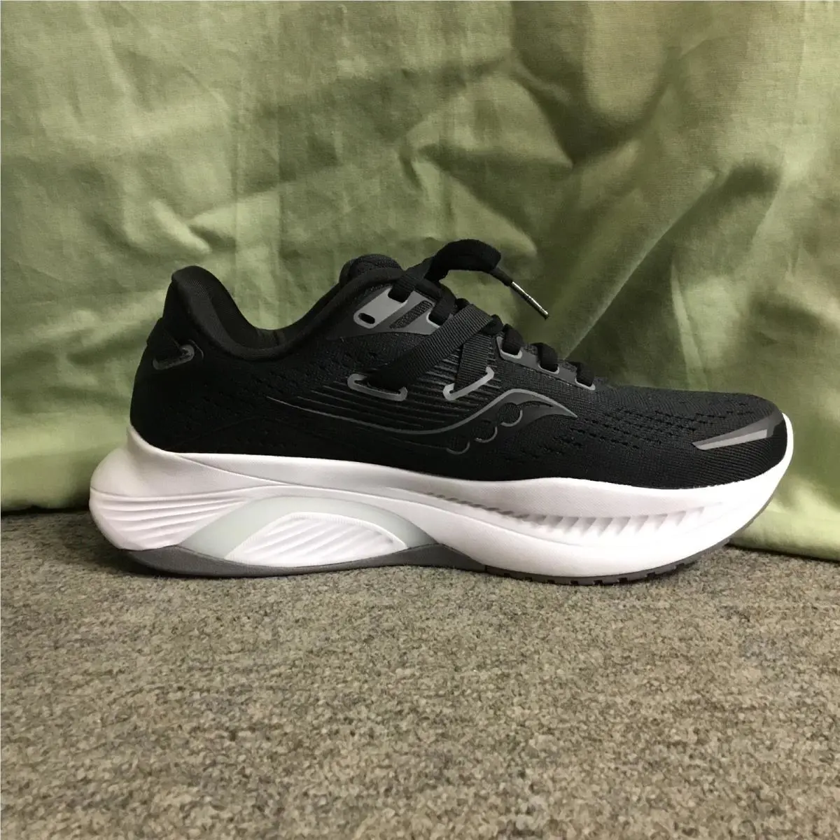 Saucony shoes - Saucony Guide 16 - Guide - S10811-05 - Black 0