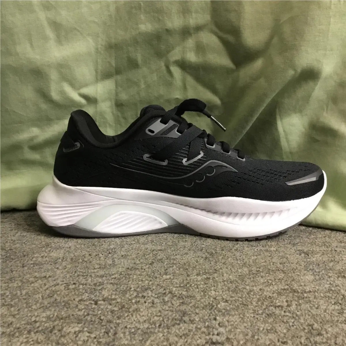 Saucony shoes - Saucony Guide 16 - Guide - S10811-05 - Black 0