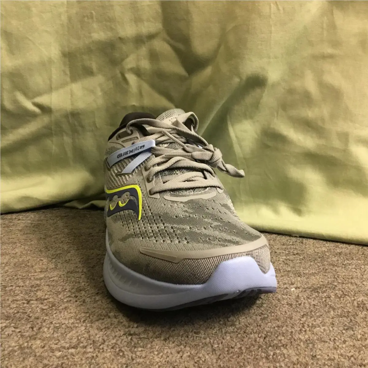 Saucony shoes - Saucony Guide 16 - Guide - S10811-15 - Gray 1
