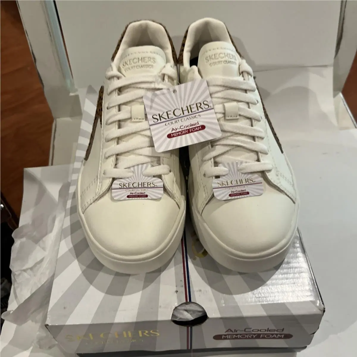 Skechers Eden LX Feeling Fierce Size 5