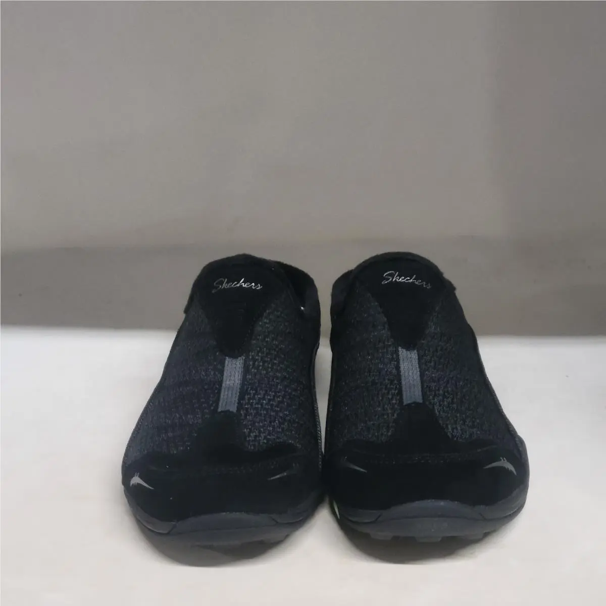 Skechers shoes - Skechers Arch Fit Commute Small Act - Black 1