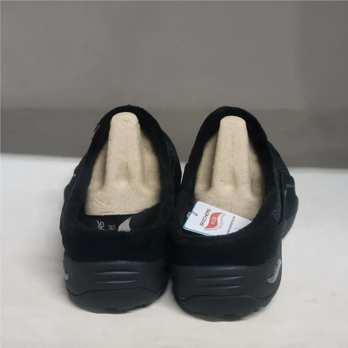 Skechers shoes - Skechers Arch Fit Commute Small Act - Black 3