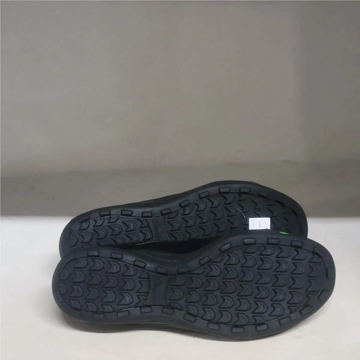 Skechers shoes - Skechers Arch Fit Commute Small Act - Black 5