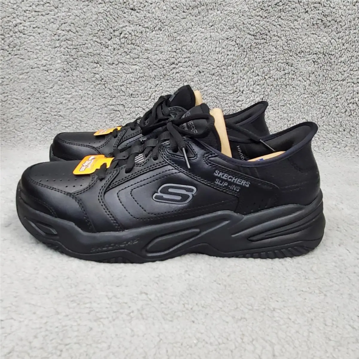 Skechers shoes - Skechers Relaxed Fit Durham Delvor - Black 0