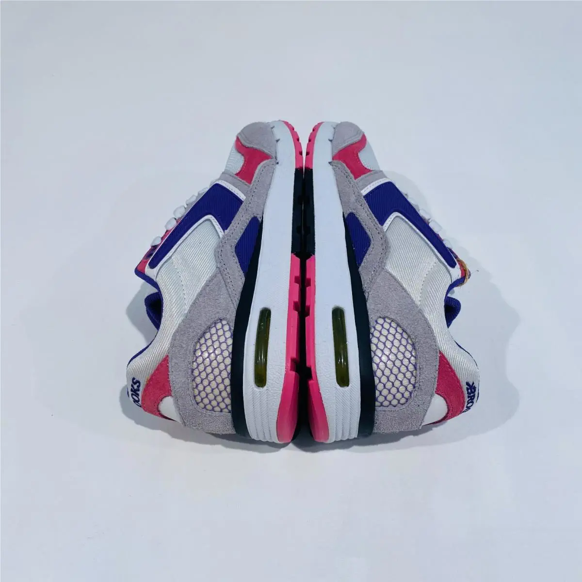 Brooks shoes - WHITE/PURPLE/PINK 1