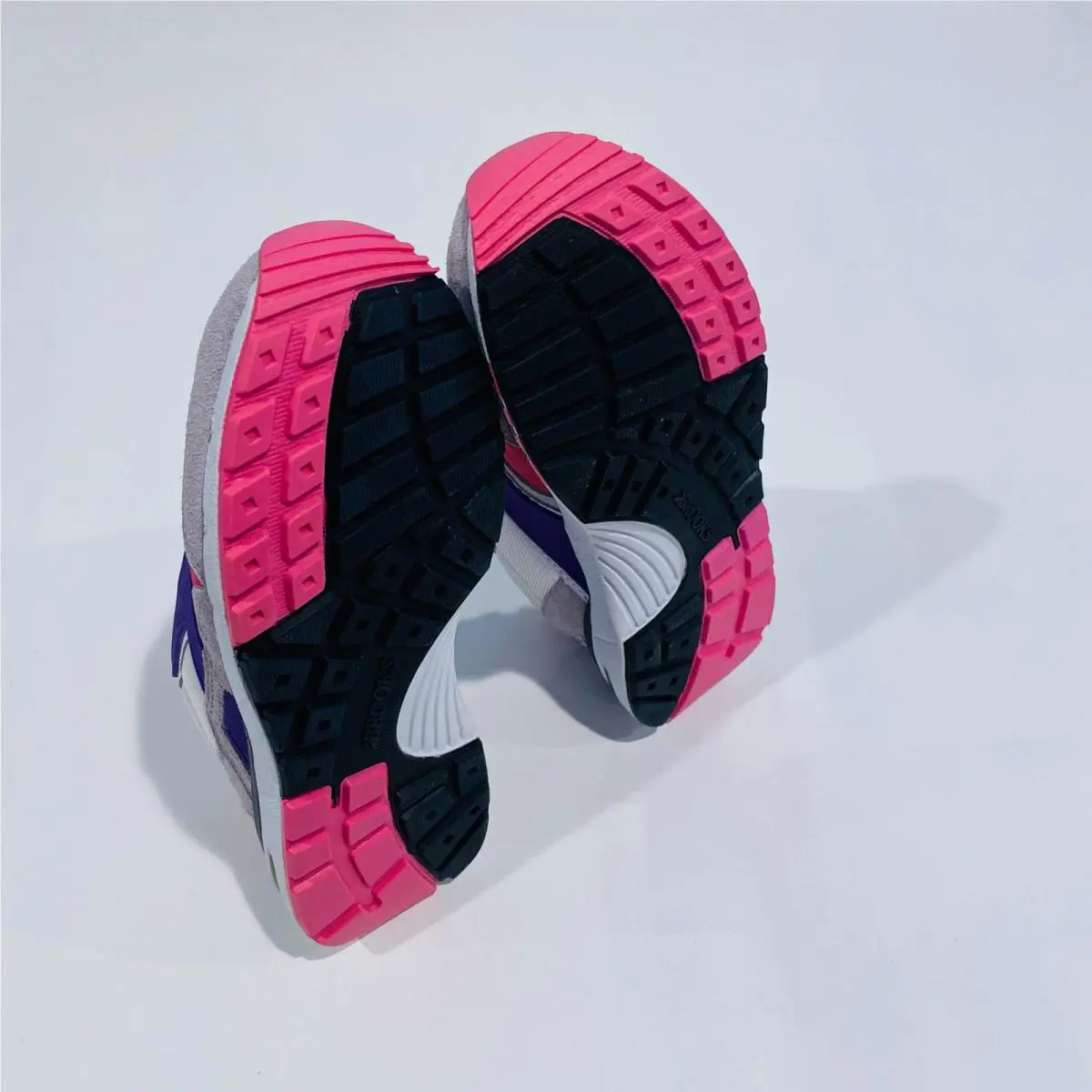Brooks shoes - WHITE/PURPLE/PINK 2