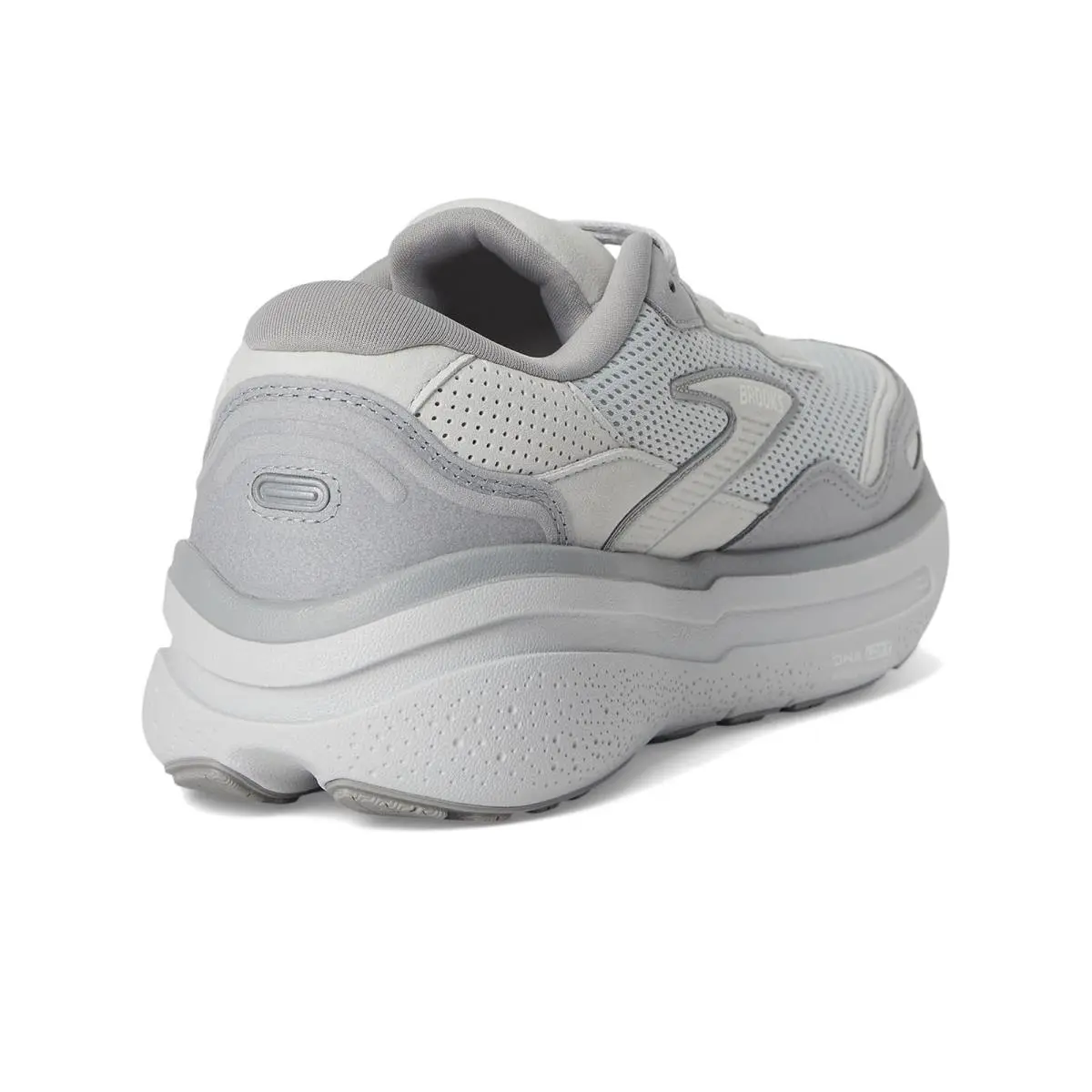 Brooks shoes - Almond Peach/Chateau/Coconut 17