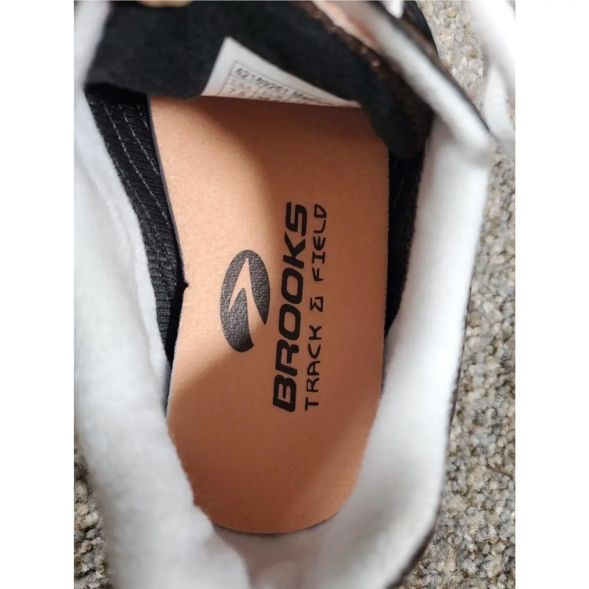 Brooks shoes - Brooks Mach 8 Spikeless - Mach Spikeless - 42189261 - Brown/Pink/White (UPC: 783059269894) 9