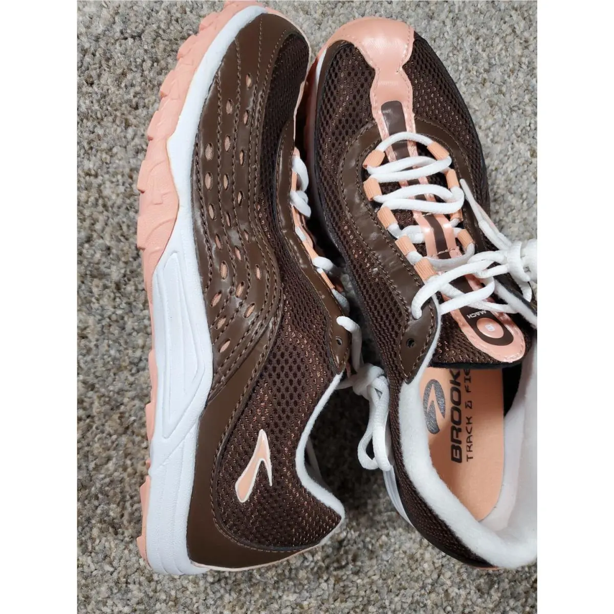Brooks shoes - Brooks Mach 8 Spikeless - Mach Spikeless - 42189261 - Brown/Pink/White (UPC: 783059269894) 10
