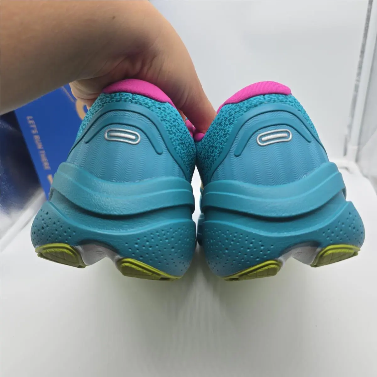 Brooks shoes - 2025 - 2025 - Blue 1