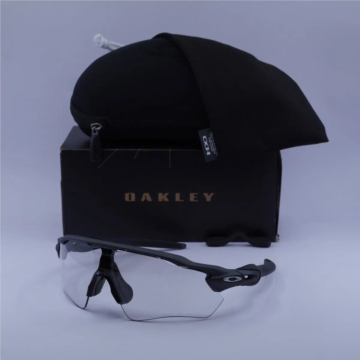 Oakley OO9208 920813 Steel/clear Black Photochromatic Iridium 138-0-128