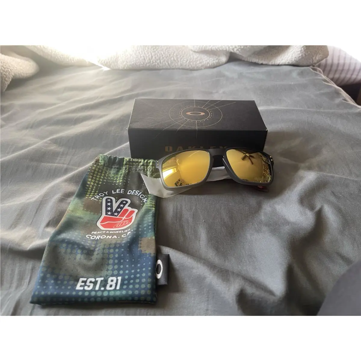 Holbrook Oakley Tld Black Fade Prism 24k Polarized