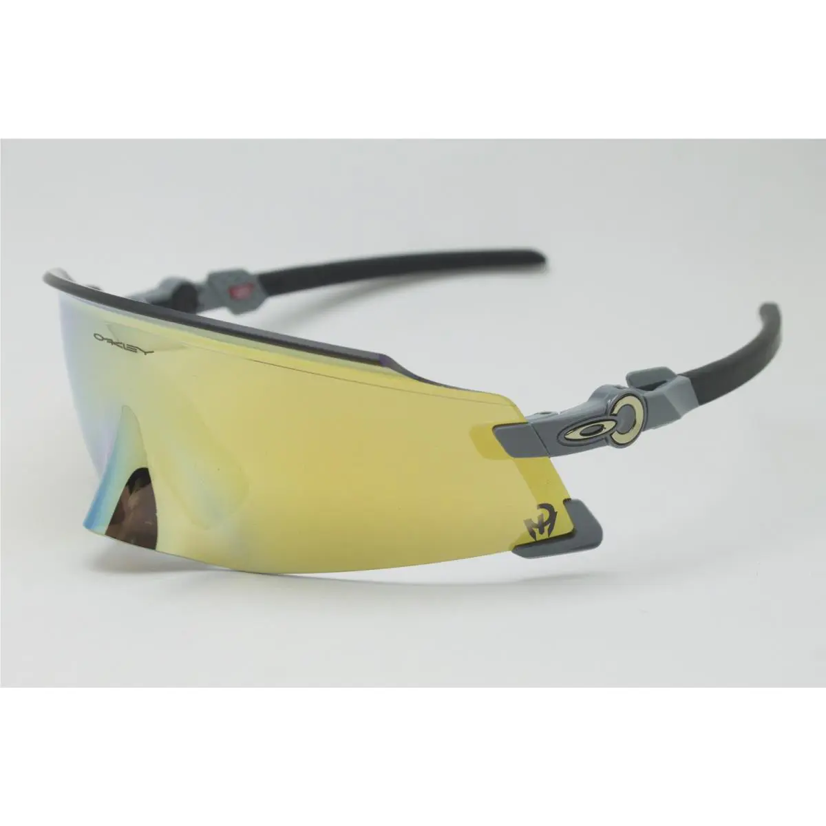 Kato OO9455M 2549 24K Sunglasses SIZE:00-00-136 by Oakley