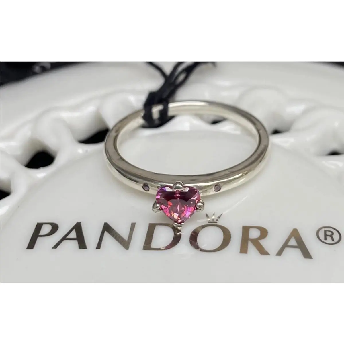 Sparkling Red Heart Ring 196574CZRMX EU 48 / US 4.5 by Pandora
