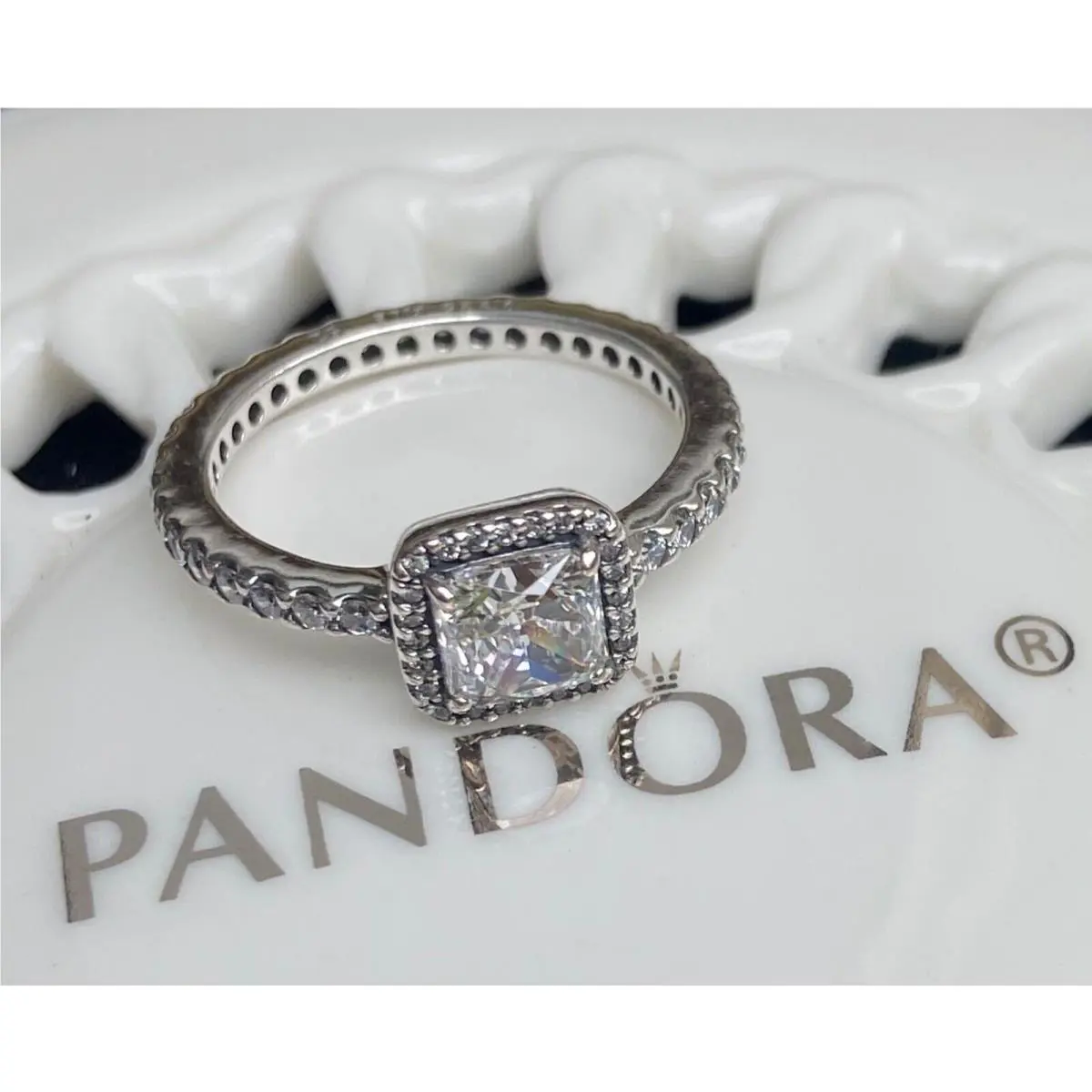 Pandoratimeless Elegance Ring 190947CZ